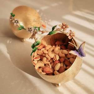 Bol en aluminium martelé avec accent floral, bol de service pour salade, pour mariage et autres événements, prix le plus bas - Product Image 2