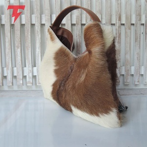 Bolsos de Mano de Cuero Vacuno de Alta Calidad con Logotipo Personalizado, Bolsos Casuales de Lujo con Cierre de Cremallera, Impermeables y Ligeros, Venta al Por Mayor - Product Image 3