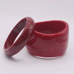 Bracelet en résine rouge de luxe, fait main, exquis, cadeau promotionnel original B-1 - Product Image 4