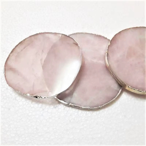 Al por mayor: Posavasos de piedra preciosa de cuarzo rosa pulido, con figura de Feng Shui de piedra natural chapada en plata, estilo suvenir ligero y mascota. - Product Image 3