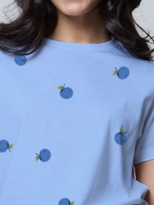 T-shirt en coton pour femme 160 GSM, imprimé fruits Myrtille, col rond, manches courtes, bleu clair – Fabricant de vêtements - Product Image 6
