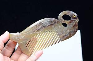 Peigne à cheveux double face gravé sur mesure en corne de buffle, étanche, outil démêlant pour la maison et les voyages, favorise la circulation sanguine - Product Image 5