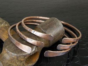 Adjustable Copper <b>Bracelet</b> Made from Pure Copper Material for Fashion Conscious Men and Women - Product Image 1