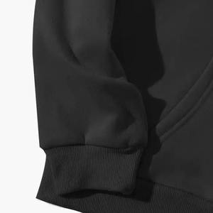 เสื้อฮู้ดดี้ผู้ชายสไตล์ Y2K พิมพ์ลายกราฟิกตามสั่ง พร้อมสกรีนลายโครงกระดูกที่แขนเสื้อ สีดำ ทรงโอเวอร์ไซส์ ผ้าฟลีซ รับผลิตจำนวนมาก - Product Image 5