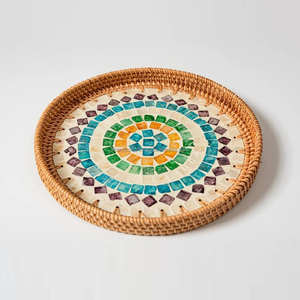 Plateau rond en rotin nacré avec poignées, plateau de service en rotin nacré naturel pour décoration, plateau de service multifonction - Product Image 6