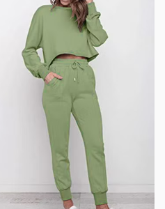 Conjunto Deportivo de 11 Piezas para Mujer, Chándal Corto de Alta Calidad, Color Negro - Product Image 2