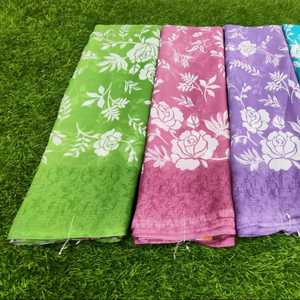 ชุดส่าหรีผ้าจอร์เจียแบบคลาสสิกกับเสื้อชุดพื้นเมืองพิมพ์ลายส่าหรีสำหรับงานปาร์ตี้ฤดูหนาว - Product Image 1