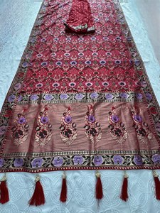 Women's Designer Banarasi Silk <b>Saree</b> | Premium Floral Woven Party Wear Wedding <b>Saree</b> with Tassel Pallu | Indian <b>Saree</b> Wholesale - Product Image 5