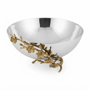 Cuenco decorativo de acero inoxidable con base floral de latón dorado, elegante centro de mesa para ensaladas de frutas y decoración del hogar. - Product Image 2