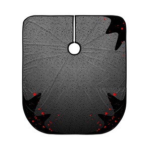 Capa de Peluquería Negra con Puntos Rojos, Textil Resistente al Agua - Product Image 1