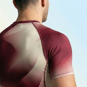 Men Sporty Compression Shirt Short Sleeve O-Neck Slim Fit Gradient Geometric Pattern Quick Dry Polyester Jersey Workout Gym - Product Image 3
