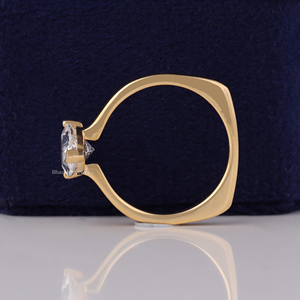 แหวนหมั้นเพชรทรงลูกแพร์คลาสสิก ทอง 14k เครื่องประดับสำหรับผู้หญิง - Product Image 4
