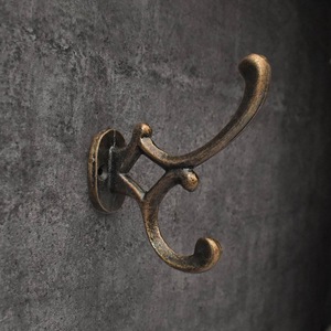Porte-manteau mural vintage en fonte, à un seul niveau, durable, style sculpté, pliable et réglable - Product Image 1