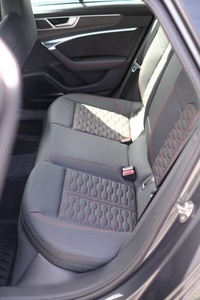 ข้อเสนอพิเศษ รถยนต์มือสอง Audi RS6 Avant Performance ปี 2024 - Product Image 6