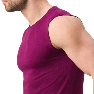 เสื้อกล้ามพอดีตัวระบายอากาศได้ดีสีพื้นสำหรับผู้ชายเสื้อกล้ามแห้งเร็วเป็นมิตรกับสิ่งแวดล้อม - Product Image 5