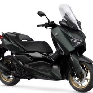 NOUVEAU SCOOTERS ET MOTOCYCLETTES XMAX 125cc ORIGINAL À MOTEUR 4 TEMPS REFROIDI PAR LIQUIDE - Product Image 1