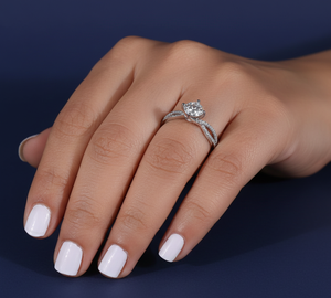 Anillo de Compromiso de Oro Blanco con Diamante Cultivado en Laboratorio de 1.20ct, Corte Princesa, VVS2, Certificado IGI, Chapado en Rodio, Joyería Personalizada al por Mayor - Product Image 6