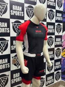 เสื้อรัดกล้ามเนื้อสำหรับยิวยิตสู MMA บราซิลเลียนยิวยิตสู ชกมวย รุ่นใหม่ล่าสุด ขายส่ง OEM สีดำหลากสี แขนยาว ระบายอากาศได้ดี - Product Image 5