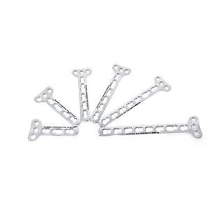 ชุดเครื่องมือยึดกระดูกหักแบบ T Plate ของ Azicon สำหรับศัลยกรรมกระดูก  ประกอบด้วยสกรูไทเทเนียมสำหรับชิ้นกระดูกขนาดเล็ก  ชุดอุปกรณ์ผ่าตัดกระดูกข้อศอกส่วนปลาย พร้อมกล่องเครื่องมือ - Product Image 6