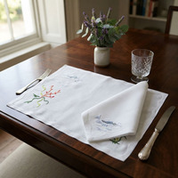 Ensemble de sets de table et de serviettes en lin brodés à la main, motif corail et poisson, pour la maison et les restaurants, décoration de table pour les fêtes et événements, vente en gros sur mesure