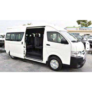 Toyota Hiace Van Bus Usada en Excelentes Condiciones - Product Image 4