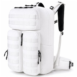 Sac à dos tactique pour équipement de plein air fonctionnel avec une construction en matériaux durables et des options de transport pratiques - Product Image 1