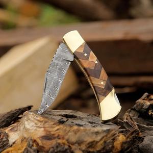 Couteau pliant en acier Damas de qualité industrielle Nordic Forge, manche en bois d'olivier, embout en laiton, étui, couteau de chasse EDC de poche - Product Image 5