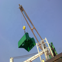 Grue de pont maritime à double flèche