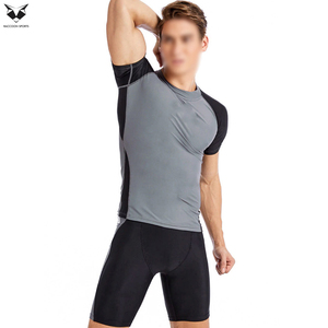 T-shirts de compression à manches courtes personnalisés MMA BJJ – Nouveauté du meilleur fournisseur – Qualité supérieure pour hommes – Vêtements d'entraînement fitness – Rashguard - Product Image 3