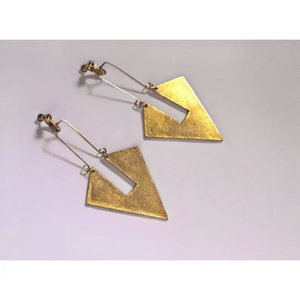 flowery pattern handmade brass earring with light weight ecofrinedly - luxury premium - Product Image 2