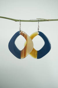 Pendiente de hueso de moda de estilo Vintage de alta calidad Cuerno de búfalo natural hecho a mano de origen ético - Product Image 3