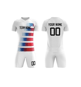 Top tendance 100% Polyester sublimation vêtements de sport Logo personnalisé Service Oem emballage personnalisé pour hommes uniforme de football - Product Image 1