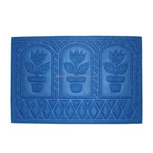 Alfombra de Entrada Moderna con Patrón Abstracto de PVC Antideslizante, Grosor Medio con Respaldo de Goma para Uso en Oficina, Hogar y Exteriores - Product Image 6