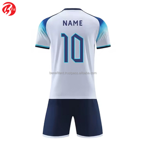 Maillot de football à manches courtes pour adultes, respirant, imperméable, léger, séchage rapide, personnalisable, coupe automatisée, fait main - Product Image 4
