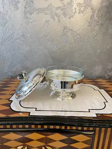 Casserole en acier inoxydable de qualité supérieure avec couvercle |   Ustensiles de cuisine durables de qualité alimentaire pour la cuisson, le stockage et le service de plats chauds - Product Image 4