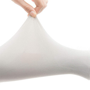 Manchons de compression unisexes en gros, absorbants la transpiration et anti-UV, pour le baseball, le football, le basketball et l'entraînement - Product Image 4