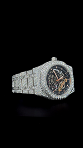 Reloj de lujo clásico de hip hop con esqueleto personalizado blanco, completamente cubierto de diamantes de moissanita redondos, elegante y lujoso para hombre, ideal para regalo. - Product Image 3