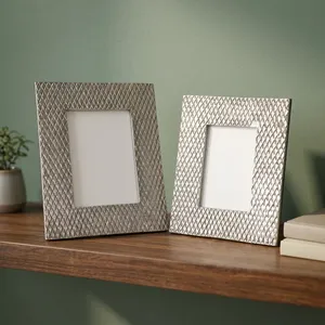 Marco de Fotos Rectangular de Ágata y Cuarzo con Patrón en Relieve, Resistente al Deslustre, para Mesa, Acabado Plateado, Decoración Moderna para el Hogar - Product Image 5