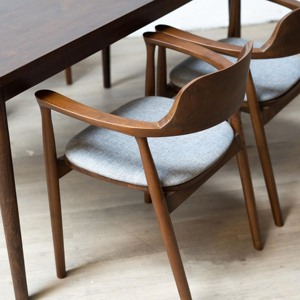 Silla de Comedor Moderna de Madera Maciza para Uso Comercial en Restaurantes y Salas de Estar, Duradera y Fácil de Limpiar - Product Image 3