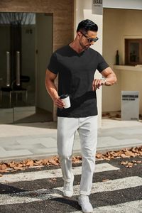 Camiseta Básica de Cuello en V para Hombre, Corte Ajustado, Manga Corta, Algodón, Informal, Transpirable, Secado Rápido, Tejido Ligero y Ecológico, para Uso Diario - Product Image 4