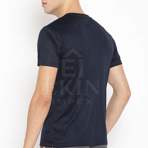 เสื้อยืดพิมพ์ลายสะอาดตา ดีไซน์เรียบง่าย สวมใส่สบาย ให้ลุคที่เรียบง่ายและทันสมัย - Product Image 3