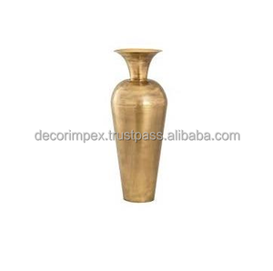 Jarrón de latón de metal hecho a mano de lujo moderno para el hogar, restaurante, decoración de hotel - Product Image 4