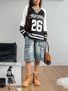 Camiseta de Manga Larga para Primavera, Otoño e Invierno, Estilo Informal Americano con Cuello en V, Estilo Y2K, Holgada, Talla Grande para Adultos - Product Image 1