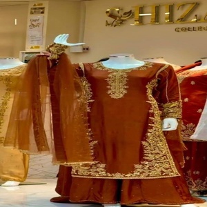 Ensemble Sharara-Suit et Dupatta en Soie Romaine de Qualité Export Indienne avec Broderie et Travail de Paillettes Chinoises, Spécial Aïd, Fournisseur d'Inde - Product Image 1