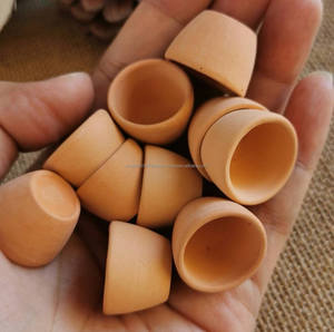 Ventes en gros de mini pots de jardin en terre cuite, jardinières en céramique sculptées à la main, pots classiques pour plantes et fleurs, jardinières pour la maison - Product Image 5