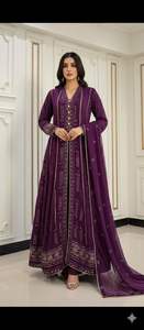 Maxi vestido de chifón listo para usar, estilo abierto por delante, chifón puro, Chicken Kaari con lentejuelas y encaje Dori indio. - Product Image 2