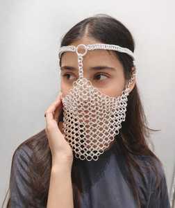 Voile de visage en chaîne d'aluminium fait main |   Coiffe Fantastique |   Masque de festival en chaîne |   Bijoux d'inspiration médiévale - Product Image 6