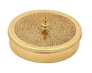 Boîte à épices Masala Dani en laiton gravée, capacité personnalisable, vaisselle indienne, support en métal avec cuillère pour usage alimentaire - Product Image 5