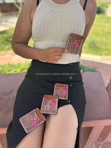 ใหม่ร้อนขายมือเครื่องมือแกะสลักออกแบบผู้ถือบัตร ATM หลายใช้สไตล์ตะวันตกผู้ถือบัตรหนังแท้สําหรับ Unisex - Product Image 2