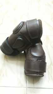 Leather Polo <b>Knee</b> Guard – 3 Strap Equestrian Horse Riding <b>Knee</b> <b>Protector</b> for Polo & Training (OEM/Custom) - Product Image 2